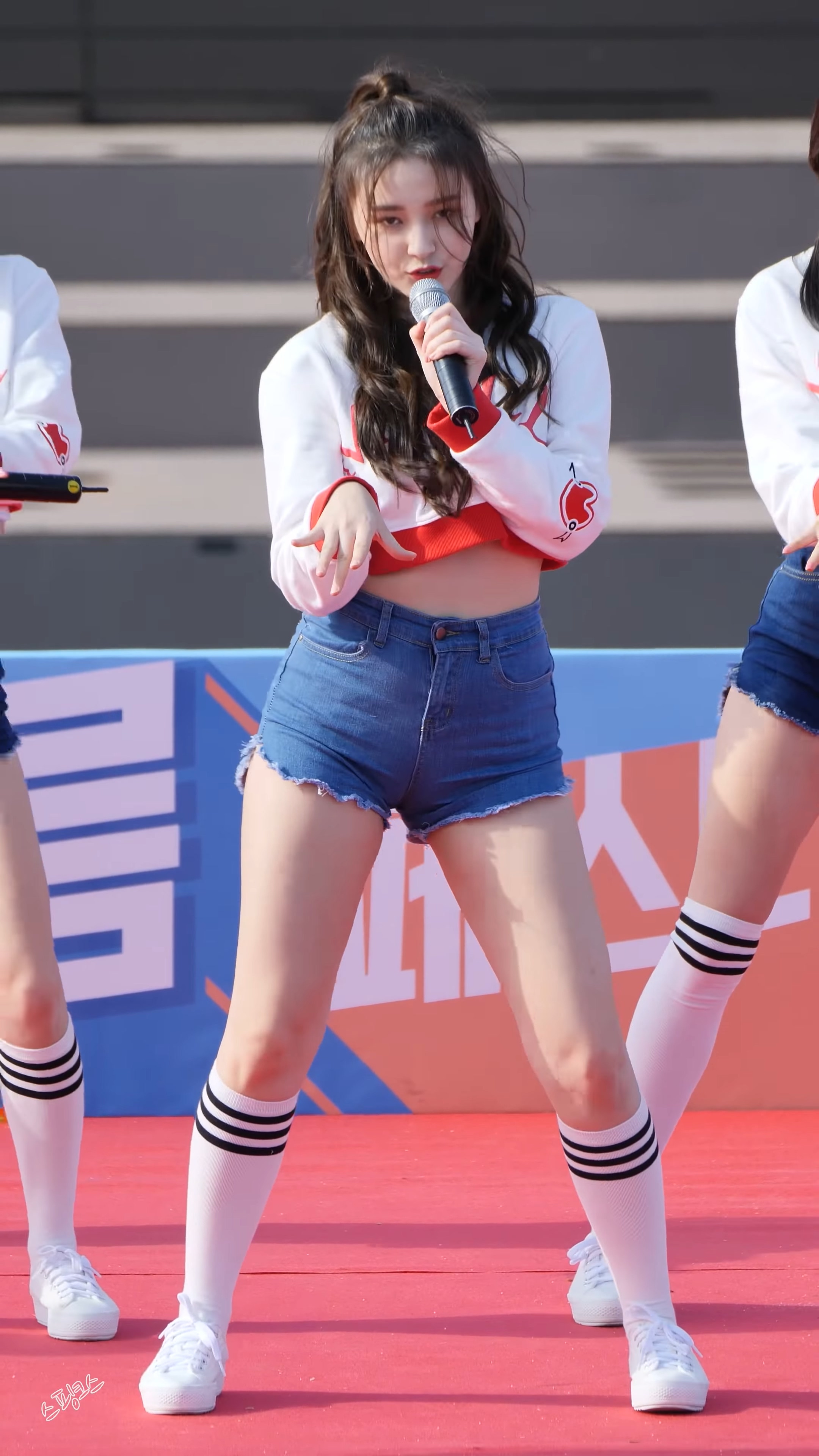 Ůţɣ-[NO.2809-11][181007][MOMOLAND][NANCY][BBoom Bboom][4K](1)